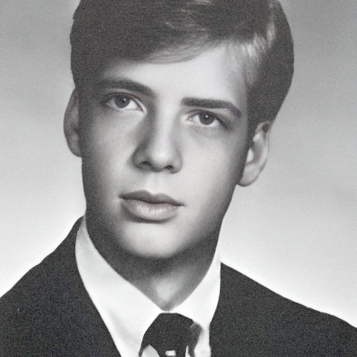 Фото Пэнкейка из школьного альбома